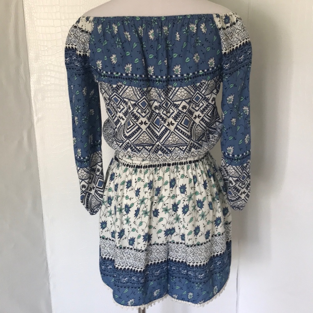 HOLLISTER ROMPER. - Picture 6 of 8